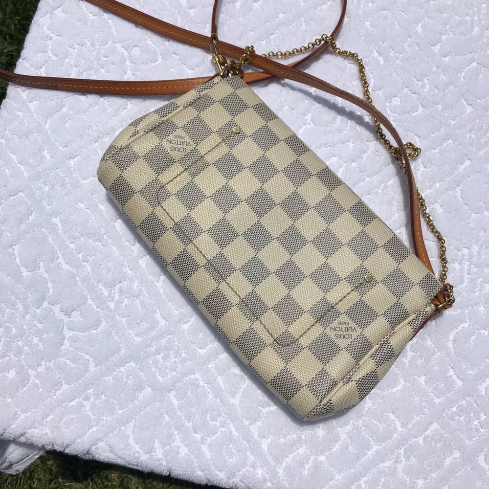 Sold! Louis Vuitton Favorite Damier Azur Crossbody - Picture 4 of 8
